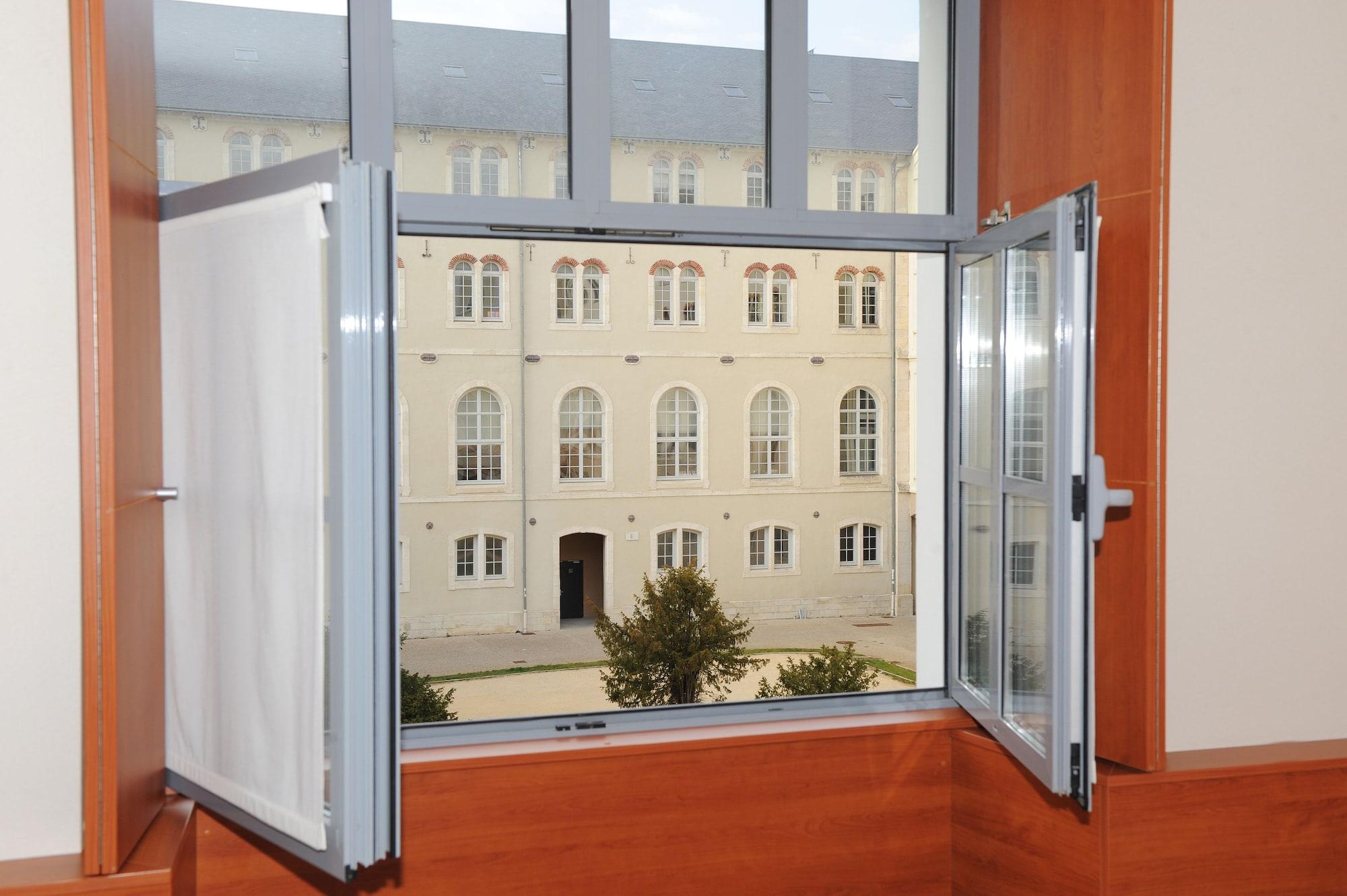 Best Western Plus Hotel Colbert Châteauroux Eksteriør bilde