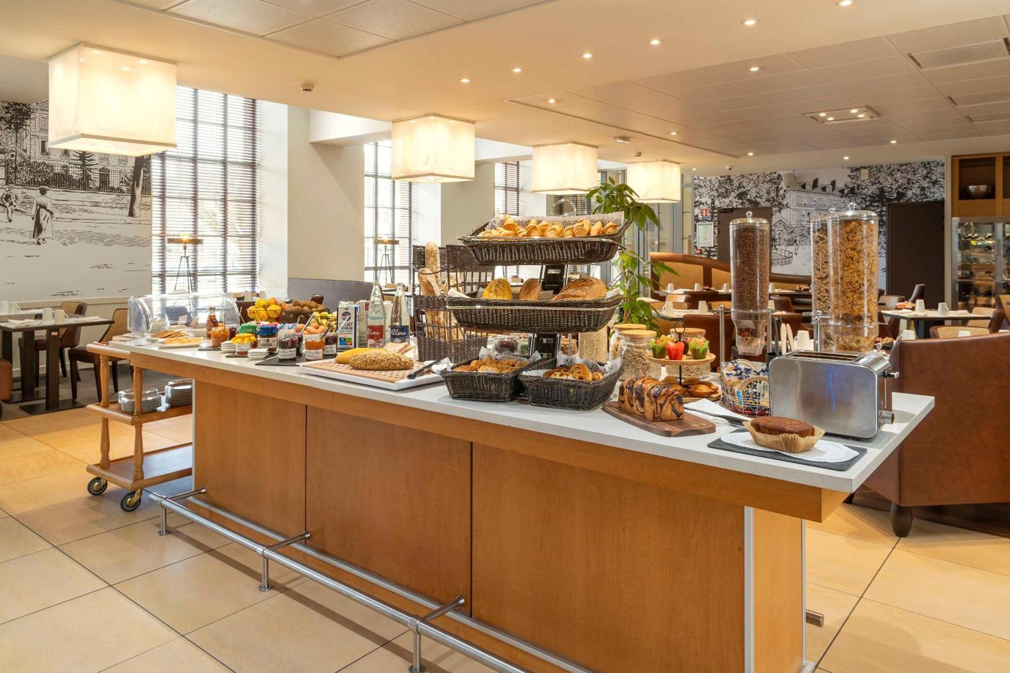 Best Western Plus Hotel Colbert Châteauroux Eksteriør bilde